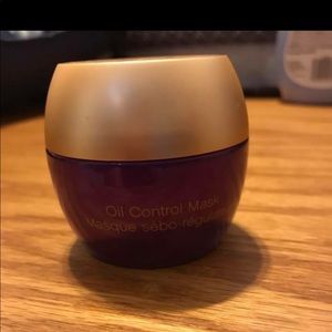 Younique oil control mask
